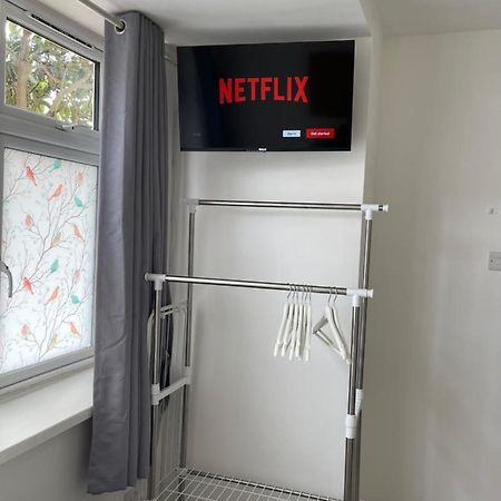 Appartement Studio Flat Fully Equipped à Croydon Extérieur photo