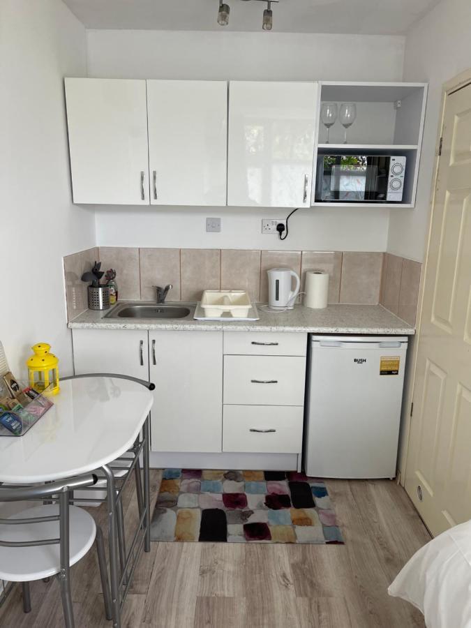 Appartement Studio Flat Fully Equipped à Croydon Extérieur photo